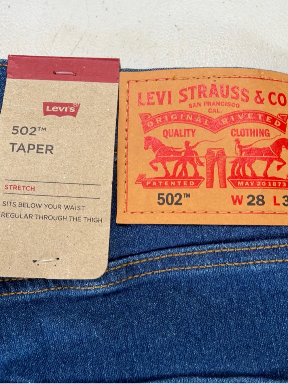 Levi's 502™ Taper Men’s Jeans - Dark Blue with Brown Patch